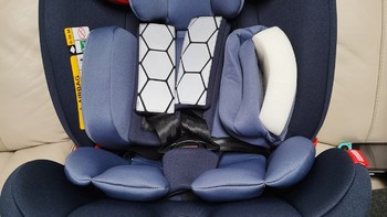 京东京造 C05700 儿童安全座椅​外覆简单移除