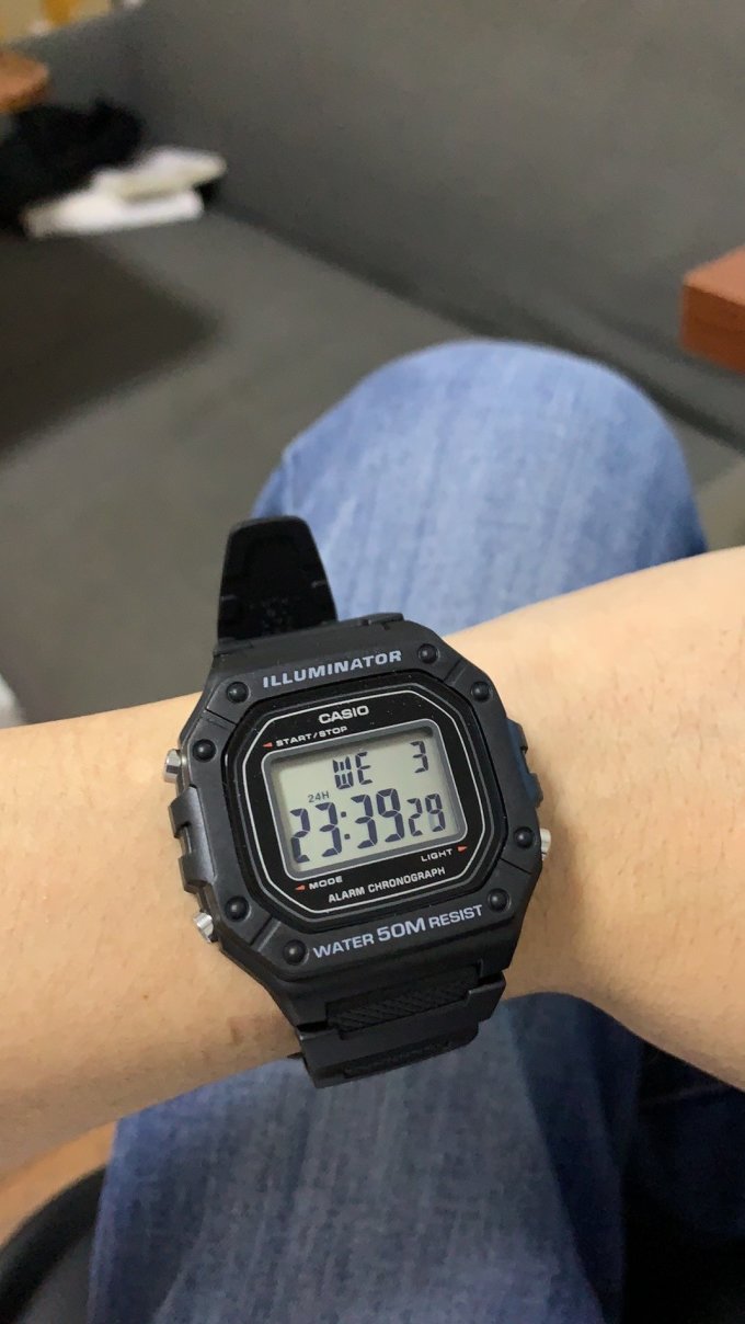 卡西欧男款石英表