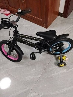 儿子的4周岁生日礼物自行车