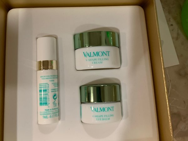 送valmont就不会被嫌弃了吧……