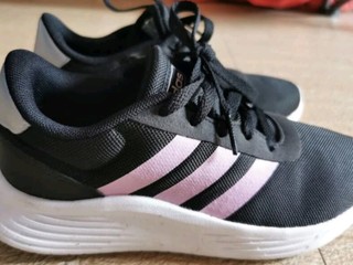 adidas阿迪达斯女子休闲运动鞋