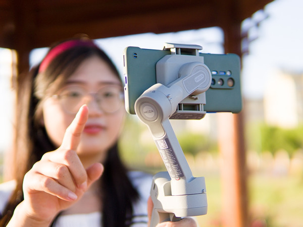 小巧可折叠，旅拍必备魔爪Mini MX2