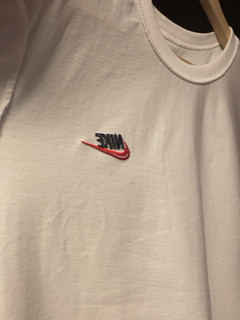 夏日穿搭指南Nike白色T恤
