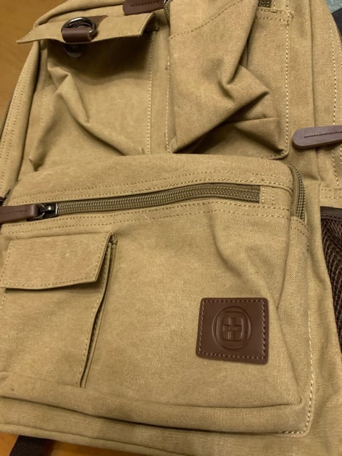 十字勋章男士双肩包