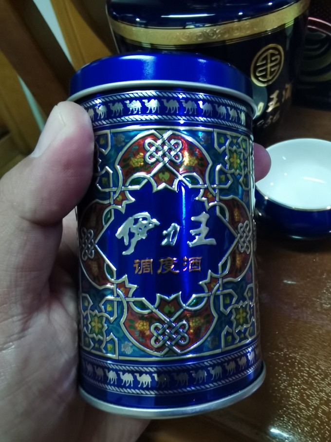 伊力特白酒