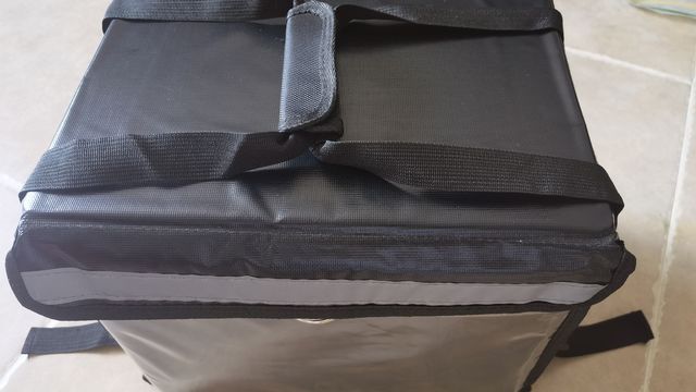 买不起户外保温箱，买个外卖箱～