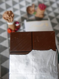 ​解锁宝藏黑巧，收获薄荷巧克力的香醇清爽