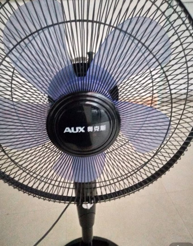 奥克斯落地扇