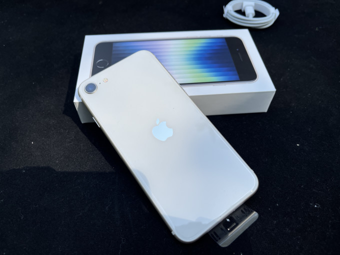 苹果iphone se 三代iphone怎么样 选择iphone se3,一个理由就够了