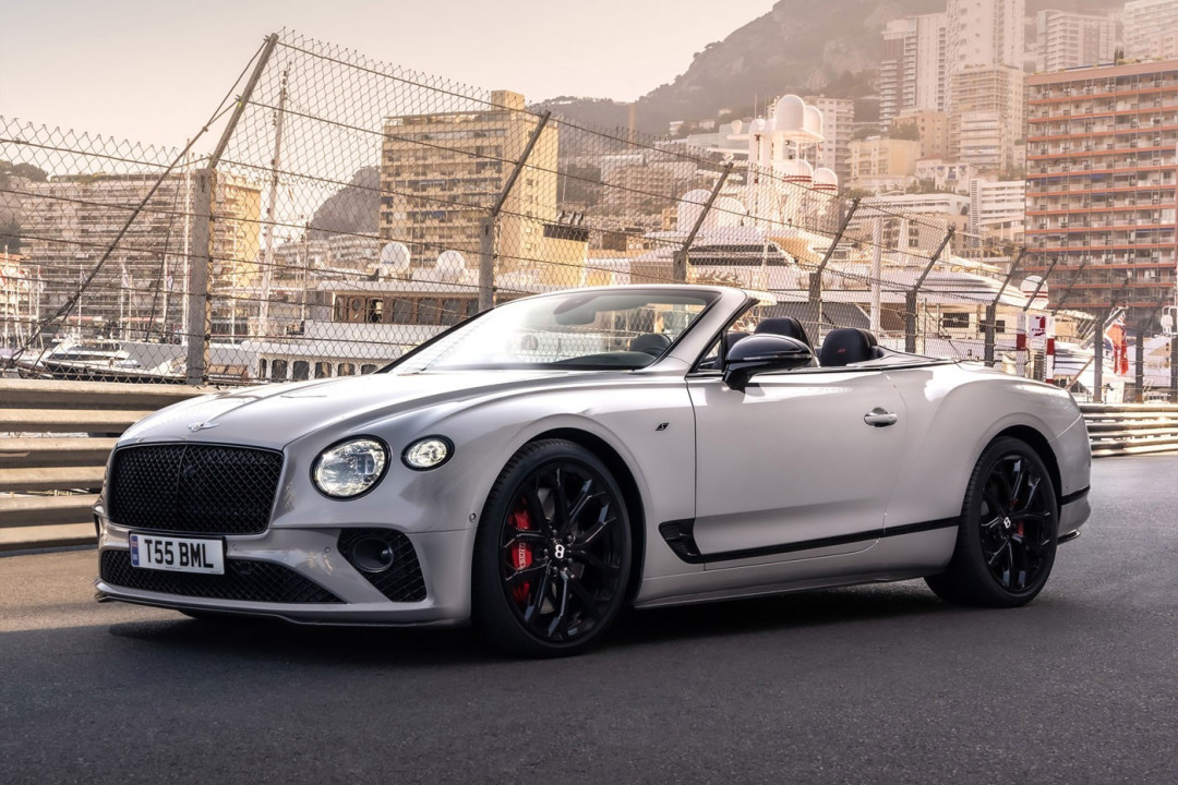 宾利发布全新欧陆gt s,全车黑化运动感十足