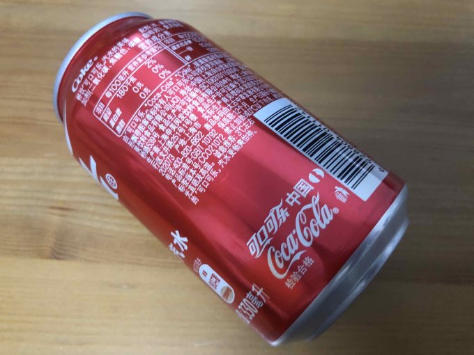 百年经典口味的可口可乐和这个夏天是绝配