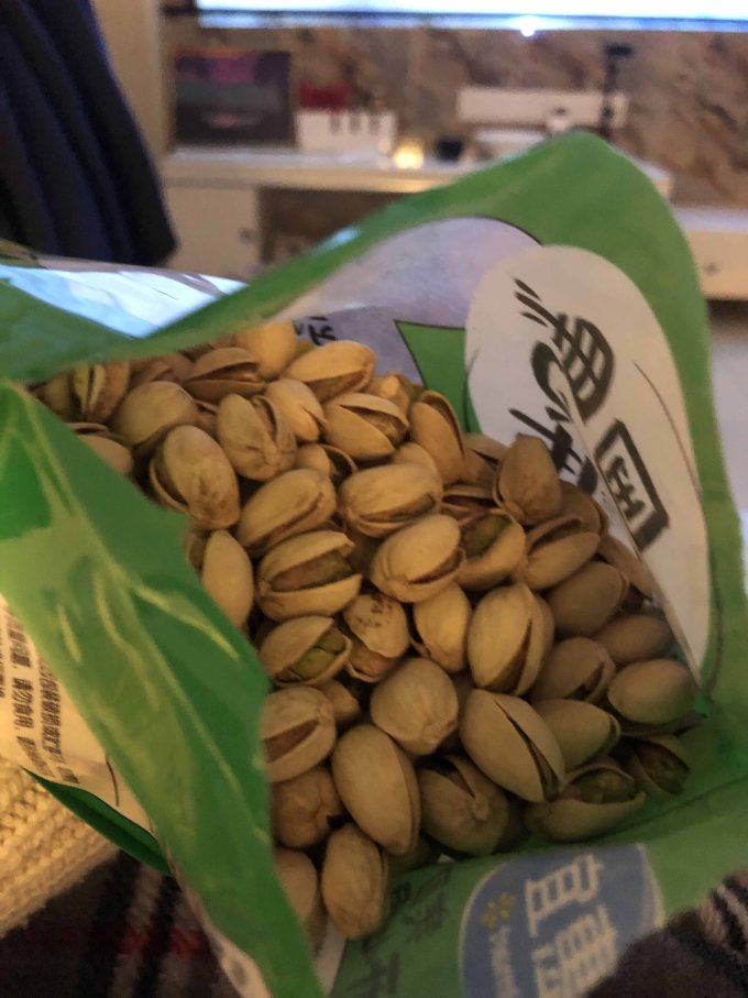 沃尔玛自产零食惠宜开心果