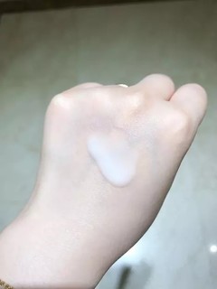 好用的怡丽丝尔水乳套装