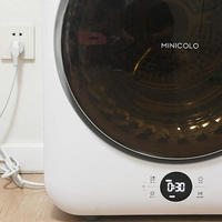 快速烘干杀菌祛味，解决全家衣物晾晒难题-MINICOLO迷你干衣机