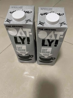 家里的星巴克瑞幸--OATLY咖啡大师