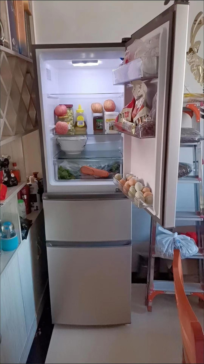 海尔 bcd-215stpd 直冷三门电冰箱 215升1249元包邮