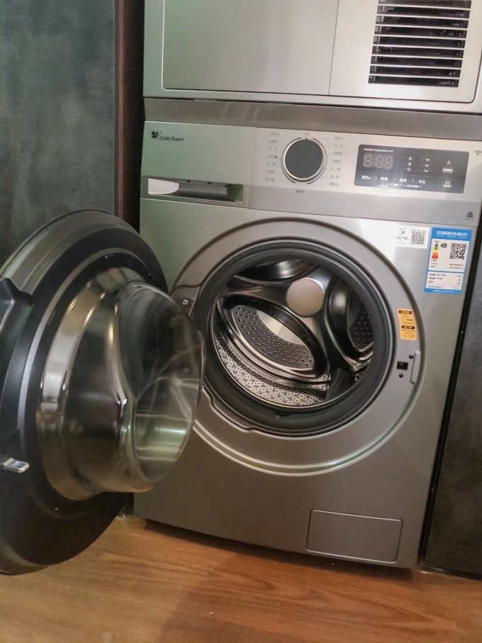 小天鹅滚筒洗衣机