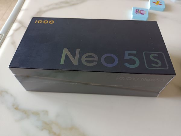 iQOO Neo 5S，火龙888中端机