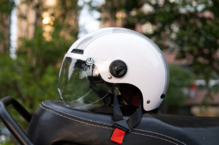 适合夏天的吸湿抑菌的电动车头盔