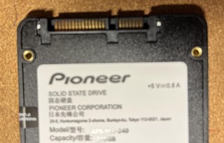 入手Pioneer生产的240GB固态盘