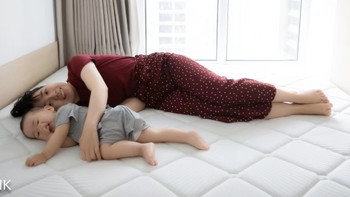 自由自在、随意躺平，奶爸刚需之选——防泼溅又好睡的喜临门懒人床垫