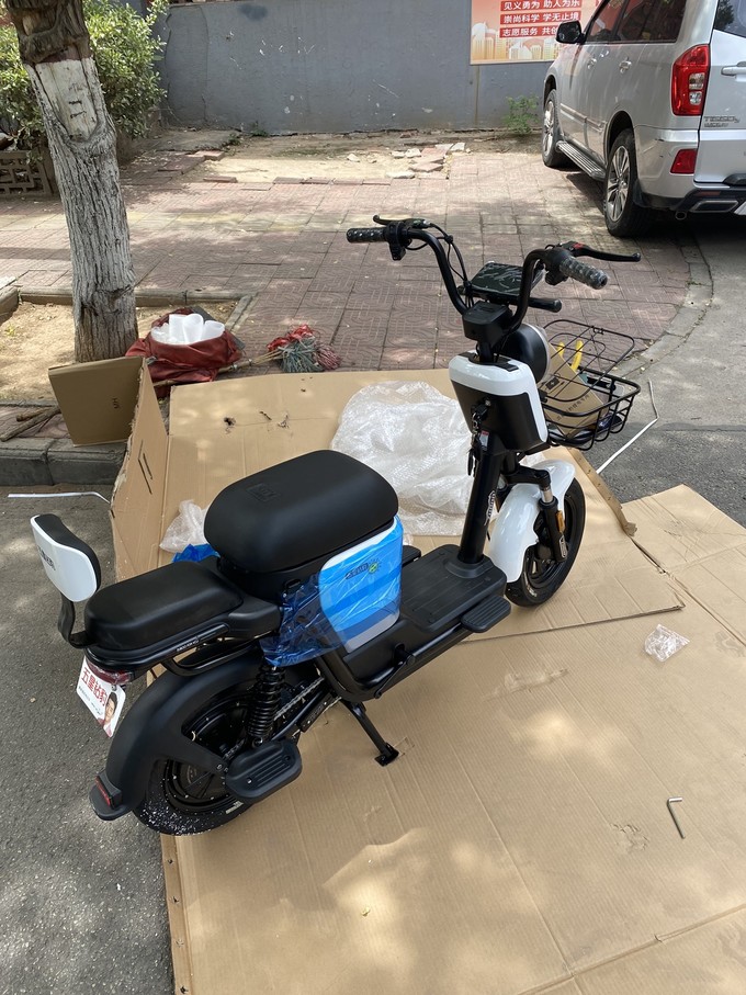 五星鑽豹電動車怎麼樣 產品包裝還不錯,車輛組裝非常簡._什麼值得買