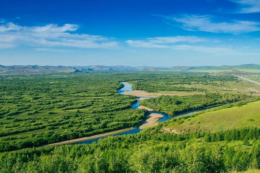 额尔古纳国家湿地公园的河流草甸景观 ©图虫创意