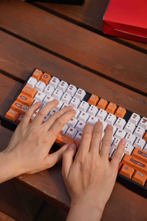 樱桃机械键盘与宝可梦联名了！太爱了！