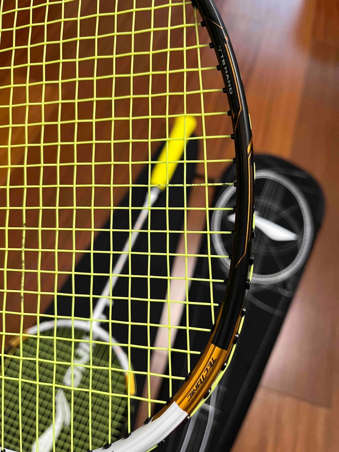 李宁突袭7羽毛球拍