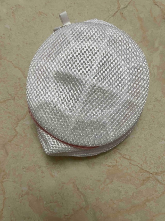 有了它，就可以把内衣丢进洗衣机里了