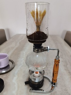 虹吸壶泡咖啡或茶，不错的选择