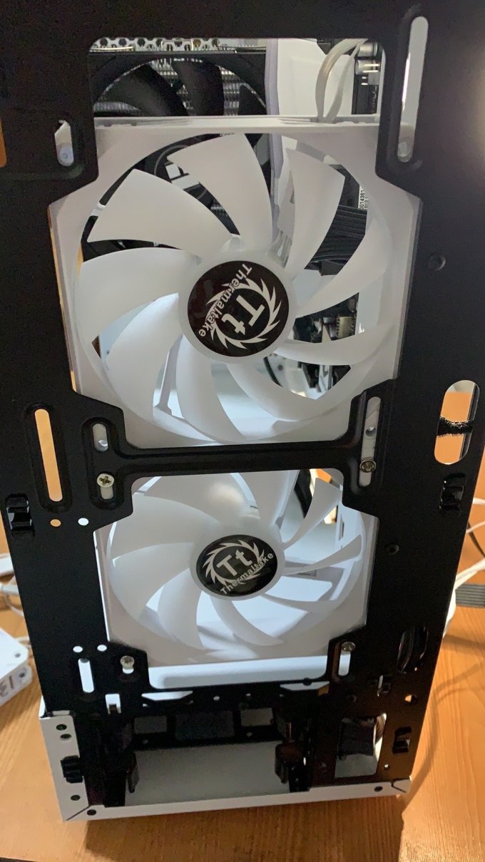 追风者家的短风道机箱p300a白