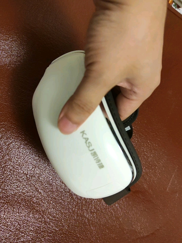 两百块的眼部按摩