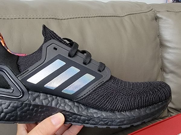 低调有内涵的新年款ULTRABOOST