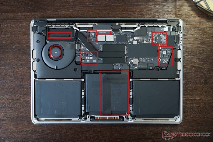 深挖丨外媒测苹果新 M2 MacBook Pro ，散热器有改进空间，双烤影响性能释放