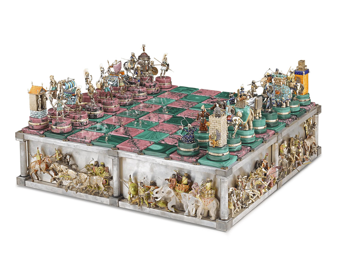 耗时10年，把每个棋子做成艺术品，这套国际象棋贵出了天际