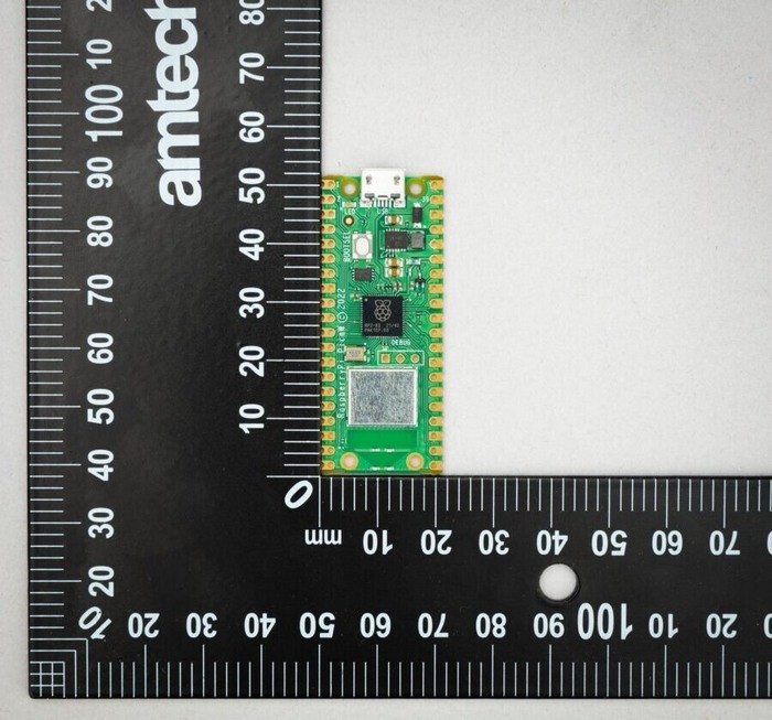 树莓派发布 Raspberry Pi Pico W/H/WH 超袖珍开发板