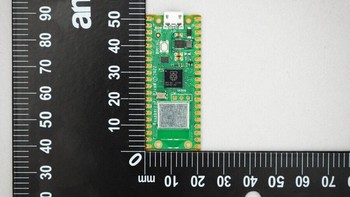 树莓派发布 Raspberry Pi Pico W/H/WH 超袖珍开发板