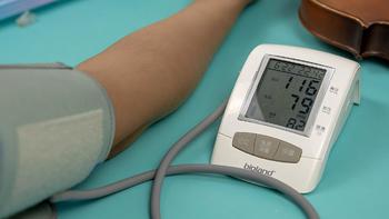 给家人多一份安心，爱奥乐2006-2血压计语音版使用体验