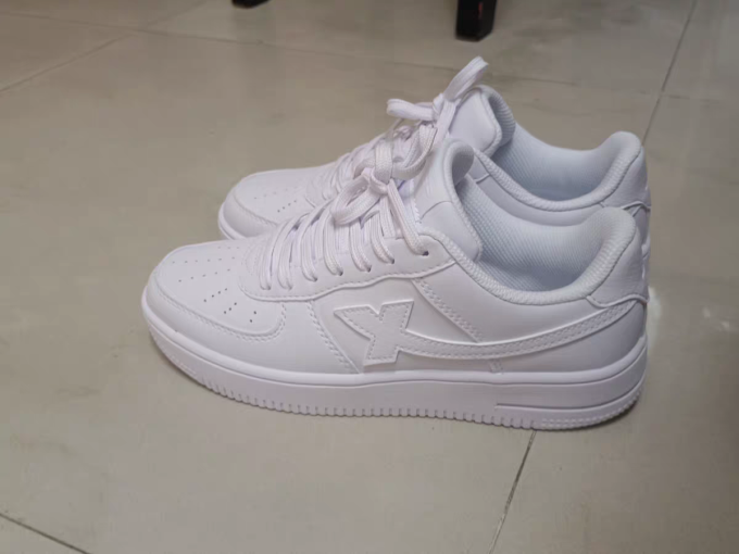 特步女士休闲鞋怎么样 特步空军一号小白鞋出门首选_什么值得买