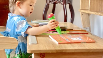 2岁7个月不二家妹妹学习习惯培养记——斯芬达 全实木“小鹿桌+小U椅”评测