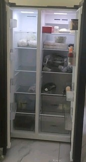 大容量对开门冰箱