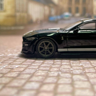 MiniGT 福特野马GT500黑色涂装