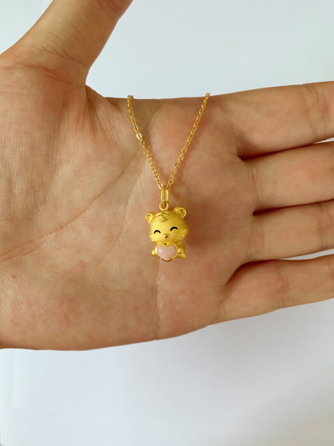 六福珠宝黄金吊坠怎么样 想要这个小老虎很久了,太可爱了._什么值得买