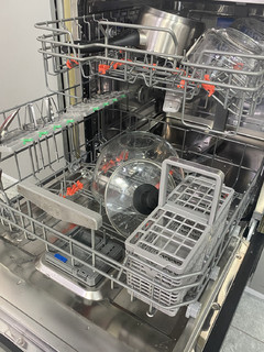 省水又智能：华帝一级水效洗碗机iE7