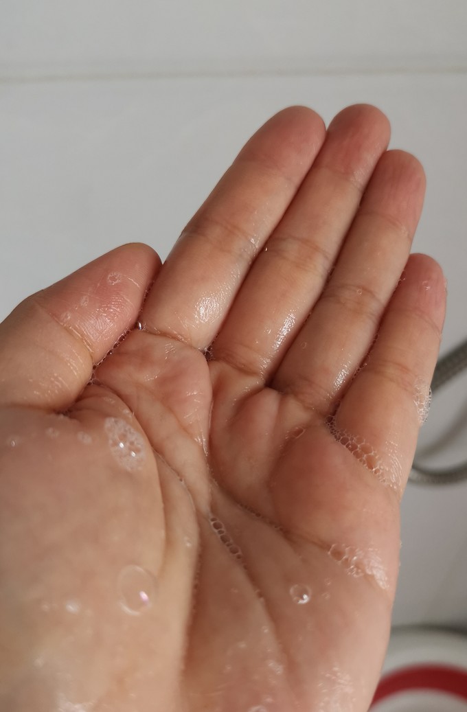 强生婴幼儿洗发水