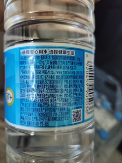 夏天必备物品之矿泉水