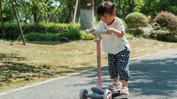 【另类试驾】3岁宝宝的选择，酷骑Q1儿童滑板车(滑板车选购要点及骑行安全注意事项）