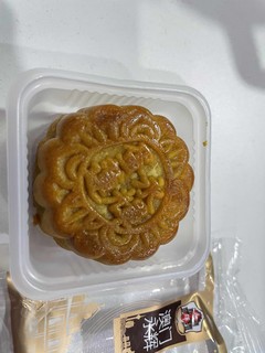 尝试永辉小月饼