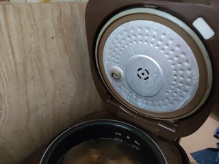 铁釜煮饭果然香